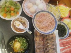 -沸炉重庆老火锅(军事博物馆店)