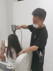 -PE SALON