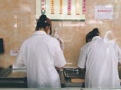 -杨招娣糕点(装驾桥巷店)
