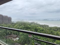 -三亚湾海居铂尔曼度假酒店
