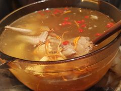 -鸽子侯·家宴·平价海鲜(市图书馆店)