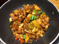 老坛酱炒鸡-吃饭皇帝大(合生汇店)