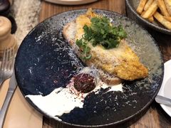 -FLOVIE FLORIST CAFE