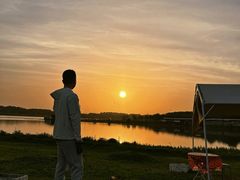 -梁子湖东篱老屋生态庄园