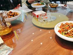 -川流不息·地道川菜·小龙虾(松东路店)