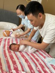 -爱瑞馨母婴护理中心·月嫂育儿嫂