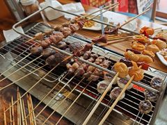 -哈尔滨小酒馆·鲜肉现穿自助烧烤(康新花园店)