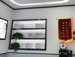 -蕾特恩专业祛痘·皮肤管理