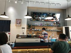 -Be Lived Cafe比例咖啡(摩天轮店)