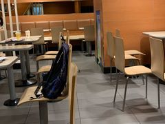 大堂-麦当劳(北京南站店)