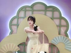 -燕莎奥特莱斯购物中心