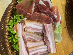 -阿婆情腊排骨火锅(金虹路店)