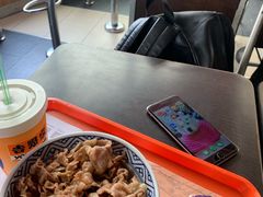 -吉野家(秀谷店)