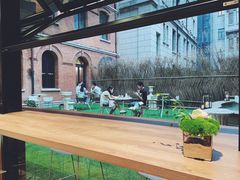 -潮一不贰·法式甜品·生日蛋糕·西式简餐(外滩店)