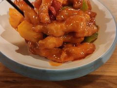 菠萝咕咾肉-陈傻子餐厅(世纪都会店)