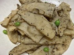 松露酱烧竹笋尖-小大董·烤鸭(凤凰汇店)