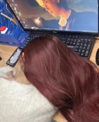 -悦色造型烫染无痕接发