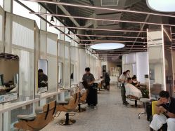 -PE SALON 