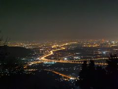 -鬼笑石后山停车场