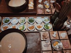 -银米·云南传统过桥米线(双廊黑金冠店)