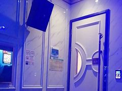 -皇马纯KTV·量贩·聚会(民治店)