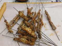 -泉哥小平房串店