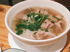 安格斯越南火车头汤河粉-越美小馆·越南料理(曲江店)