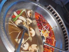 -辣伍鲜毛肚老火锅(元一店)