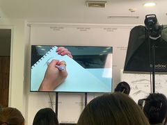 -金夫人化妆摄影职业培训学校