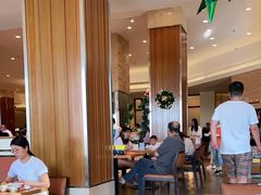 大堂-亚龙湾希尔顿自助餐厅·海鲜·烧烤·沙滩BBQ·现场乐队