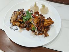 -三江源美食城