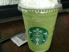 -星巴克臻选(盐城金鹰聚龙湖店)