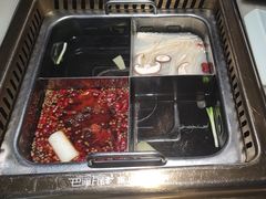 -巴渝瓦肆重庆鲜火锅(宝龙环湖店)