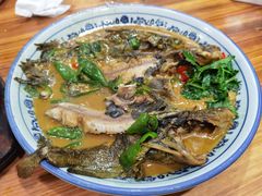 红烧黄丫头-八一潮州砂锅粥城