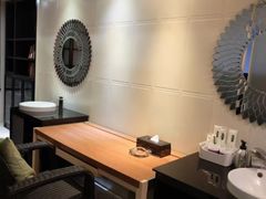 -喜鹊愉家酒店(郑州曼哈顿博览中心地铁站店)