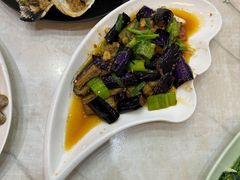 -覃记海鲜美食餐厅