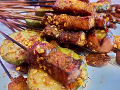 坨坨黑猪五花-锅房破店暴走牛骨火锅(世纪城店)