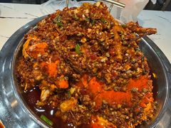-凤凰路何眼镜香辣蟹(花果园店)