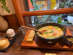 -银米·云南传统过桥米线(双廊黑金冠店)