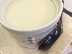 蛋白杏仁茶-添好运点心专门店(北角店)