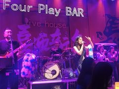 -FOUR PLAY BAR