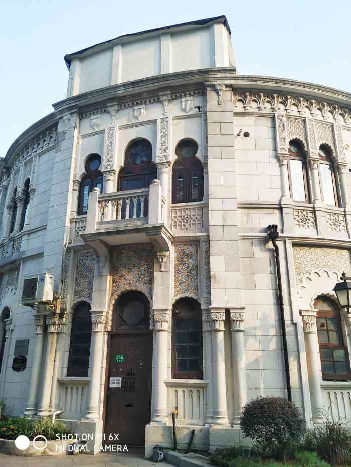 孔公馆 和孔公馆有缘,小学老师以前住在里面,以前有幸去过一次,历史