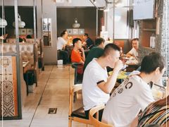 大堂-鸣记脆皮烤鱼·海鲜烤鱼(三八广场店)
