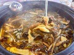 -菌海森林·非遗野生菌火锅(西山区滇池路摩根道店)