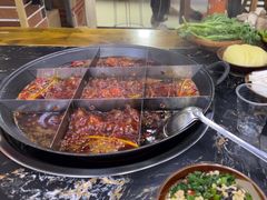 -乖嬢嬢重庆老火锅(南联店)