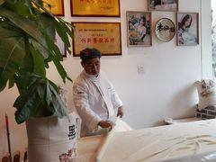 -弓家大队老碗面(高新咖啡街区店)
