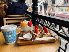 -猫的天空之城概念书店(杭州南宋御街店)