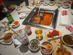 -海底捞火锅鲜切牛肉主题店(长寿路店)