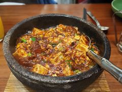 麻婆牛筋滑豆腐-君悦酒店·1881·北京烤鸭