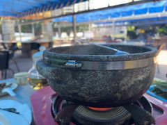 墨脱石锅香草鸭-墨脱石锅椰子鸡•香草鸭•东山羊(大东海店)